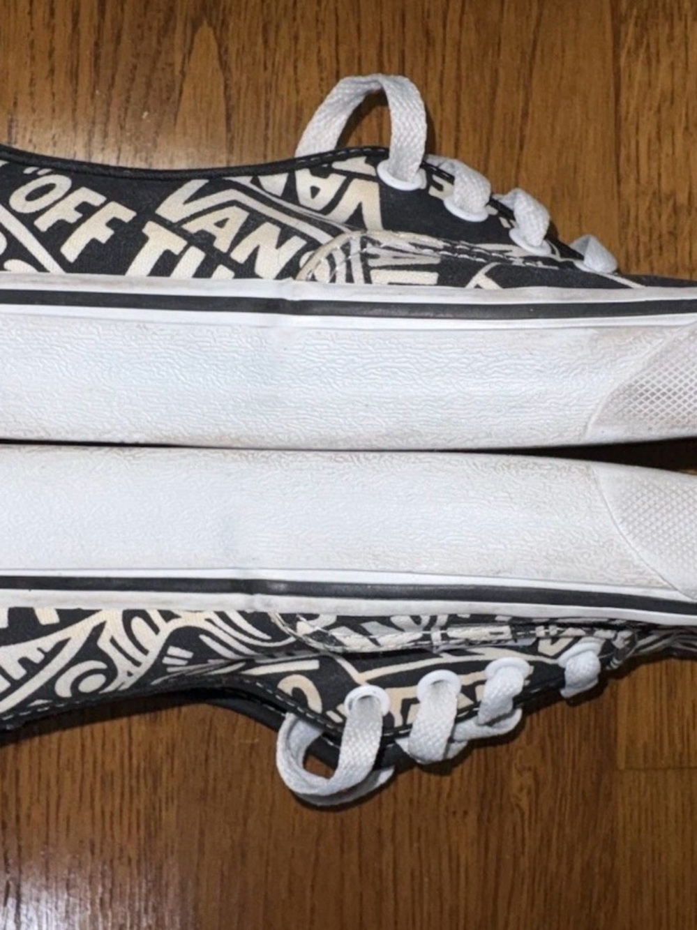 Vans Off The Wall OTF Repeat Black & White Graphic Logo Lace-Up Sneakers unisex - Picture 10 of 12